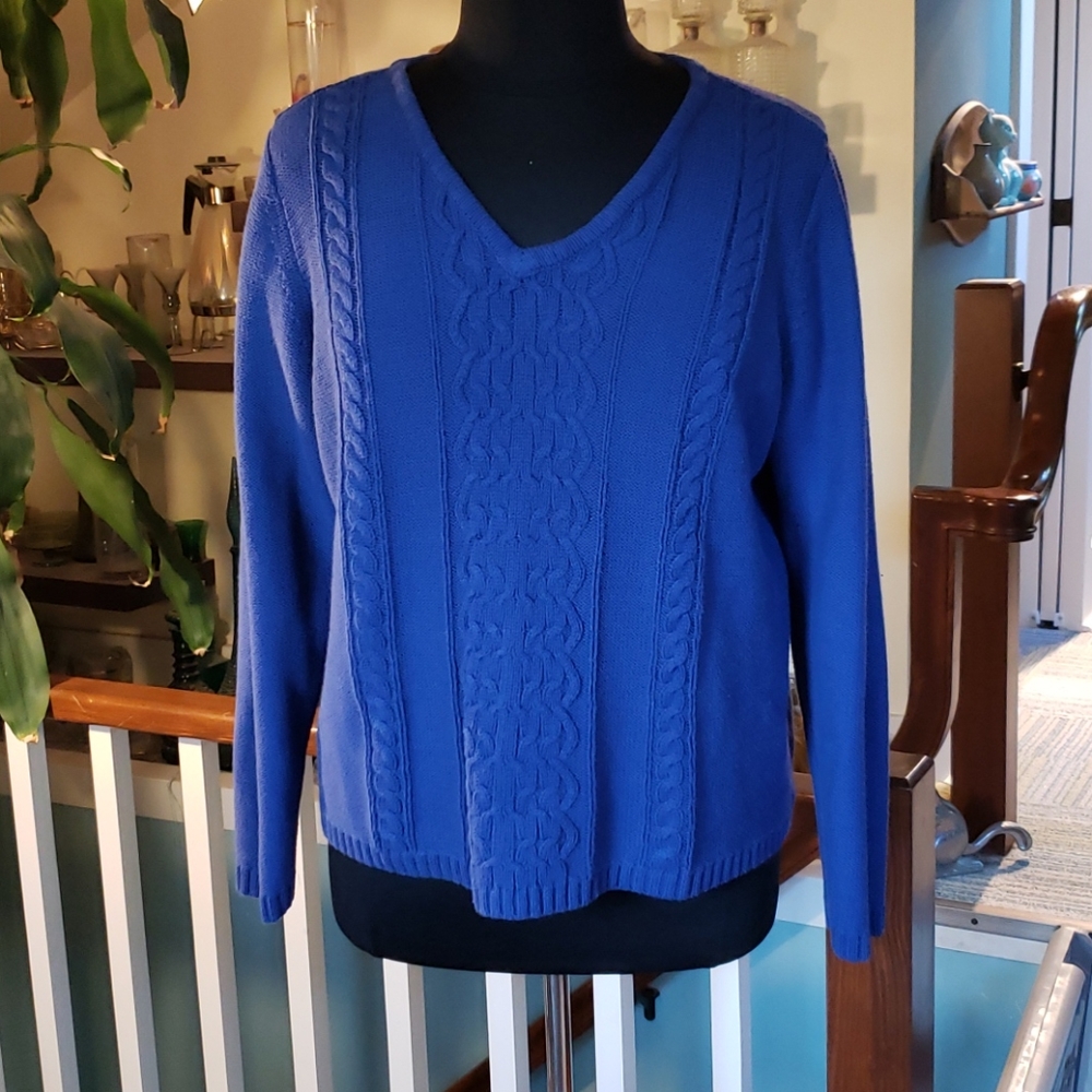 St.Johns Bay Womans Blue V Neck Sweater